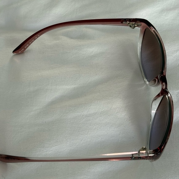Ray-Ban Rose-Tinted Sunglasses - Picture 5 of 9